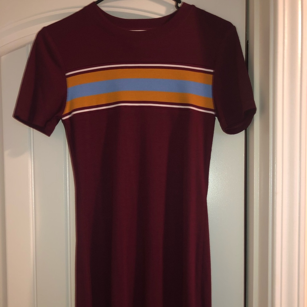 Arizona Jean Co Maroon Tshirt Dress